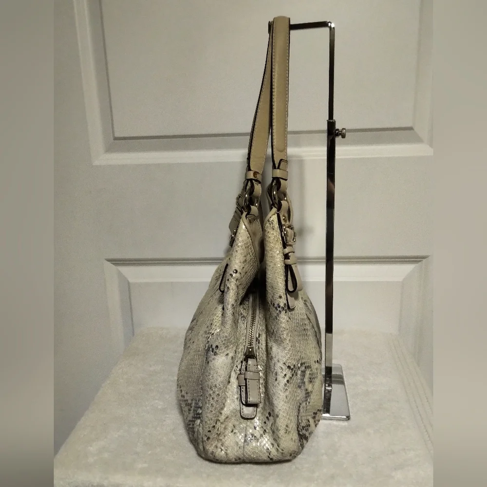 Authentic Coach Madison Maggie Python Embossed Leather Shoulder Bag 18929